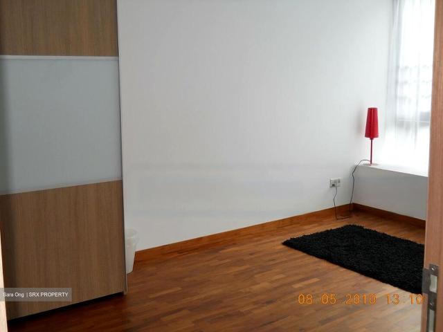 Clementiwoods Condominium D5, Condominium