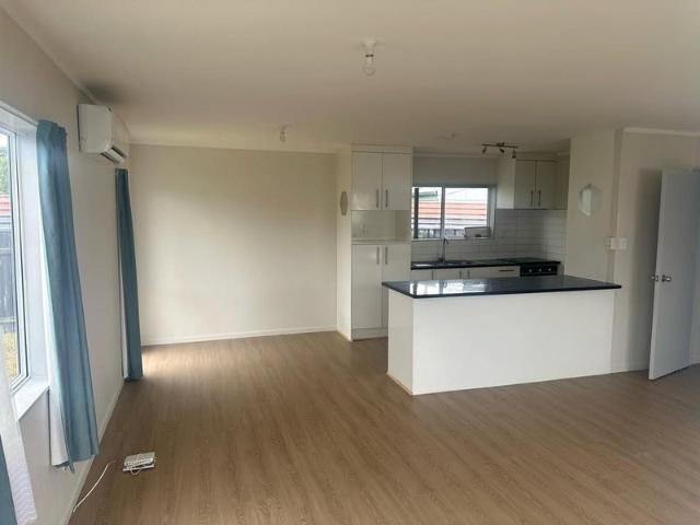 clendon park, 3 bedrooms