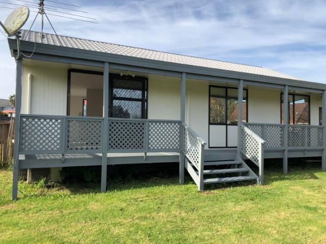 clendon park, 3 bedrooms