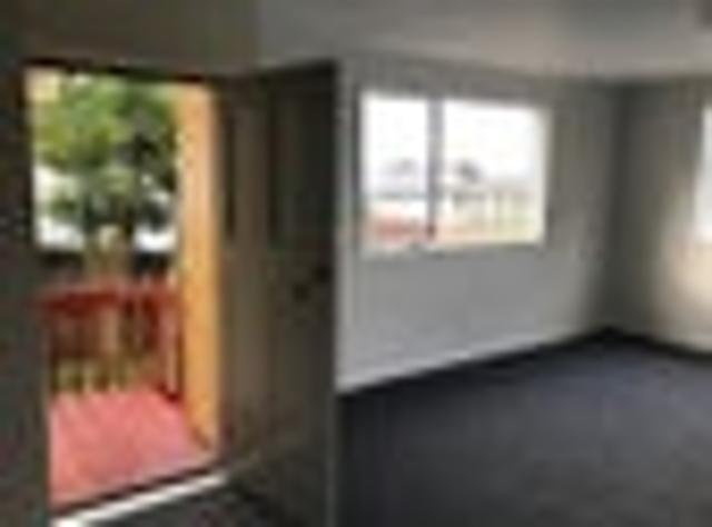 Clendon Park, 3 bedrooms, $580 pw
