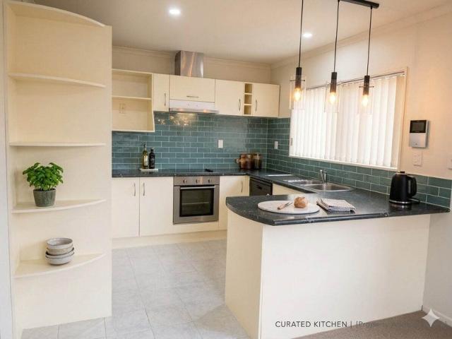 clendon park, 3 bedrooms