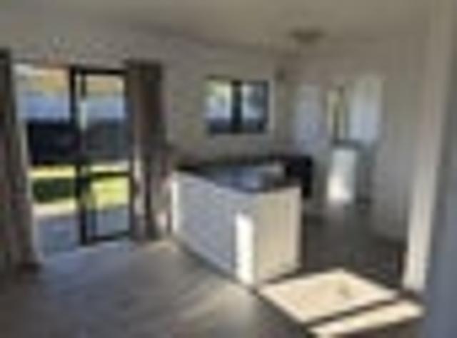 Clendon Park, 3 bedrooms, $620 pw