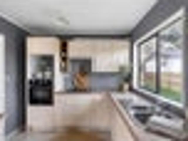 Clendon Park, 3 bedrooms, $650 pw