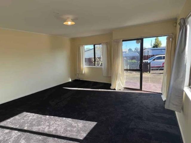 Clendon Park, 3 bedrooms