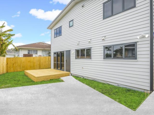 clendon park, 3 bedrooms