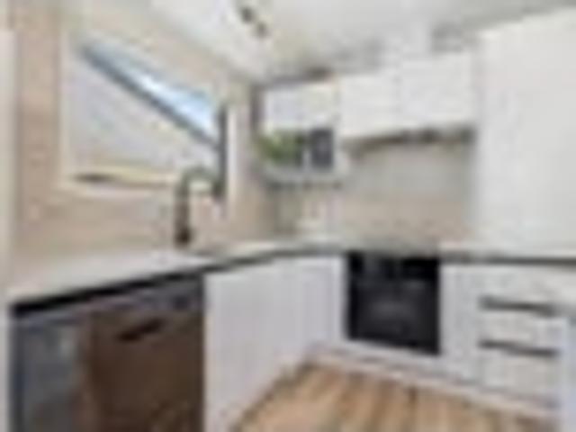 Clendon Park, 3 bedrooms, $800 pw