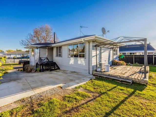 clendon park, 3 bedrooms