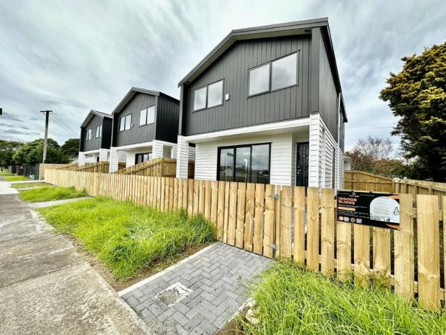 clendon park, 3 bedrooms