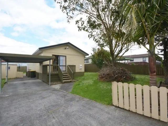 clendon park, 3 bedrooms