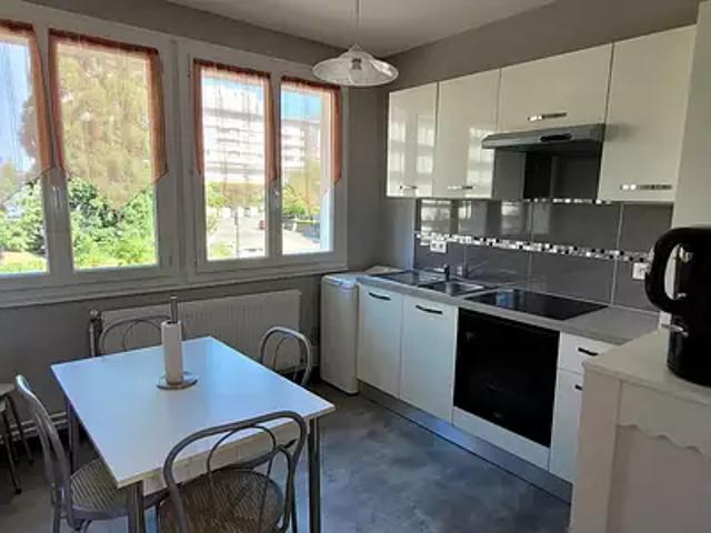 Clermont Ferrand 63000 Achat / Vente appartement 1 pièce t1 au dernier étage cave