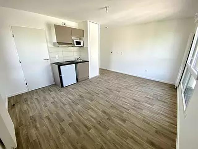 Clermont Ferrand 63000 Location appartement 1 pièce t1 au dernier étage