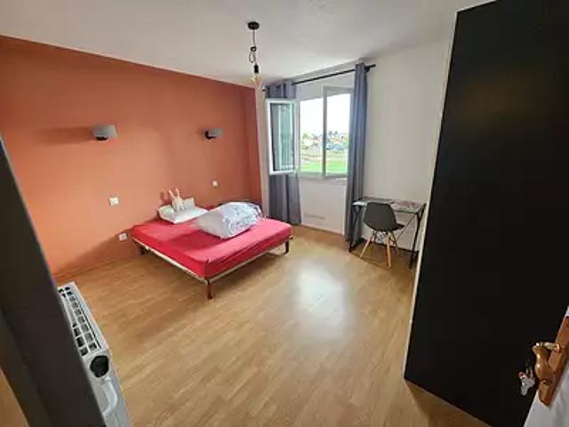 Clermont Ferrand 63000 Location appartement 1 pièce t1 au dernier étage