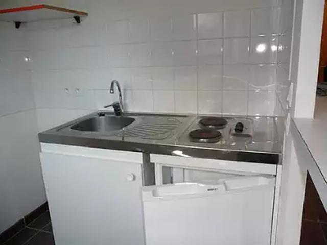 Clermont Ferrand 63000 Location appartement 1 pièce t1 au dernier étage
