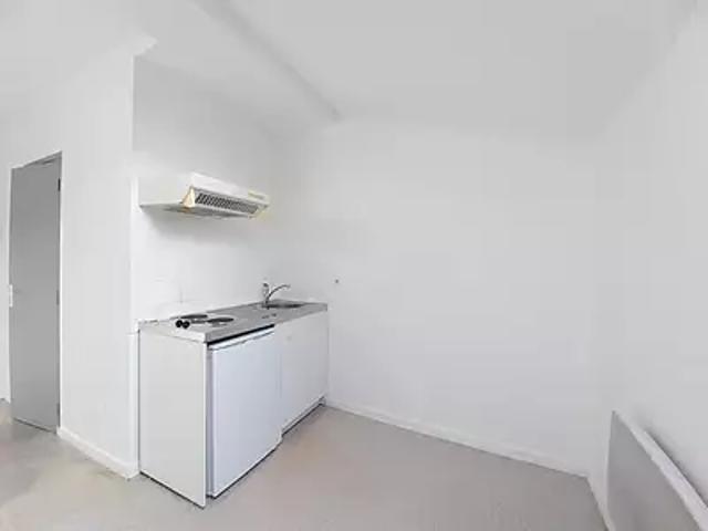 Clermont Ferrand 63000 Location appartement 1 pièce t1 au dernier étage