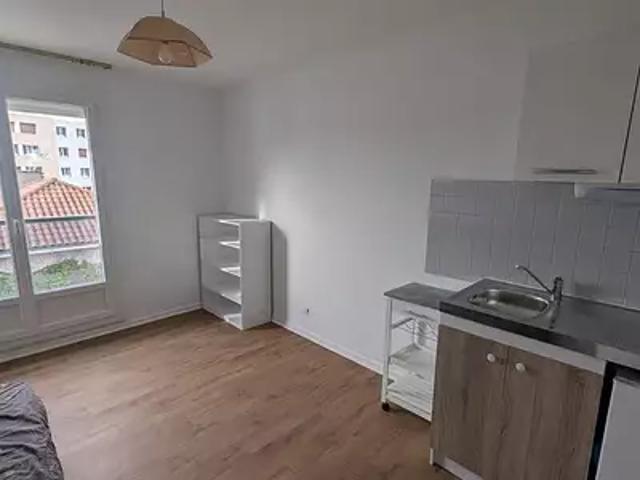 Clermont Ferrand 63000 Location appartement 1 pièce t1 parking