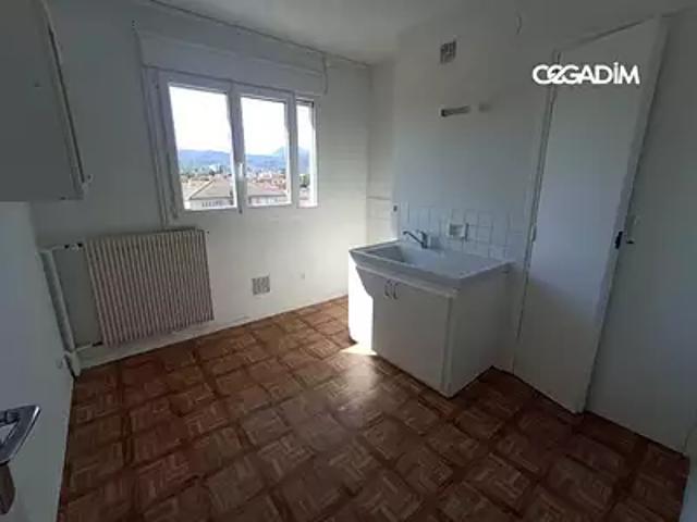 Clermont Ferrand 63000 Location appartement 1 pièce t1 parking