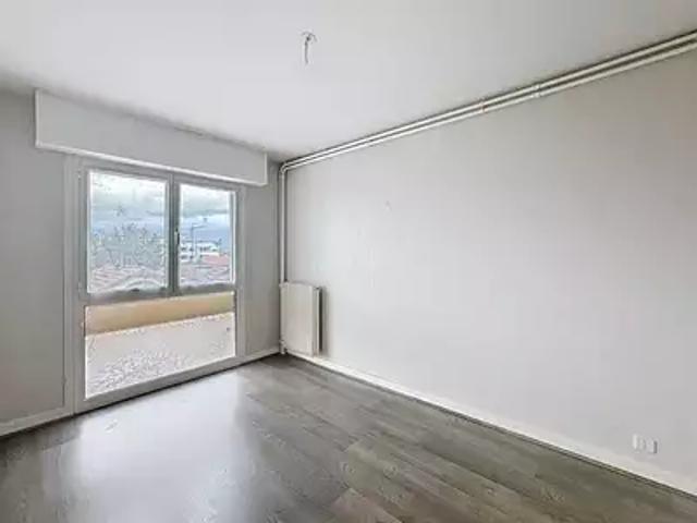 Clermont Ferrand 63000 Location appartement 2 pièces t2 cave balcon