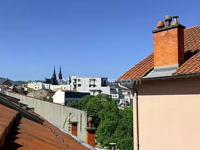 Clermont Ferrand 63000 Location appartement 3 pièces t3 au dernier étage