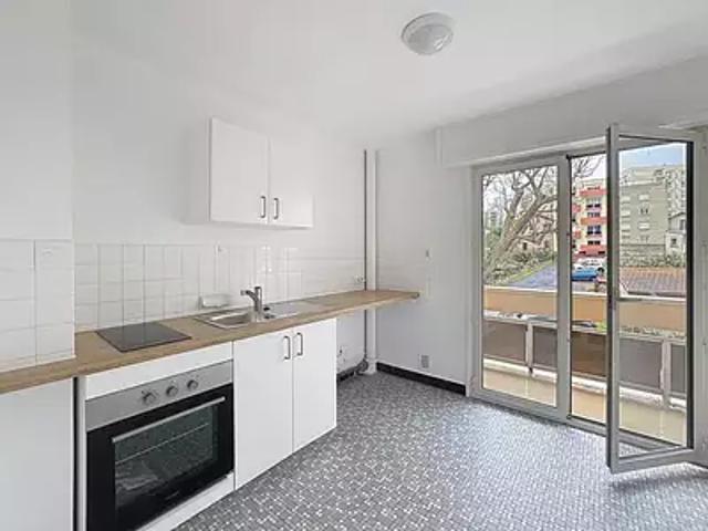 Clermont Ferrand 63000 Location appartement 3 pièces t3 cave balcon
