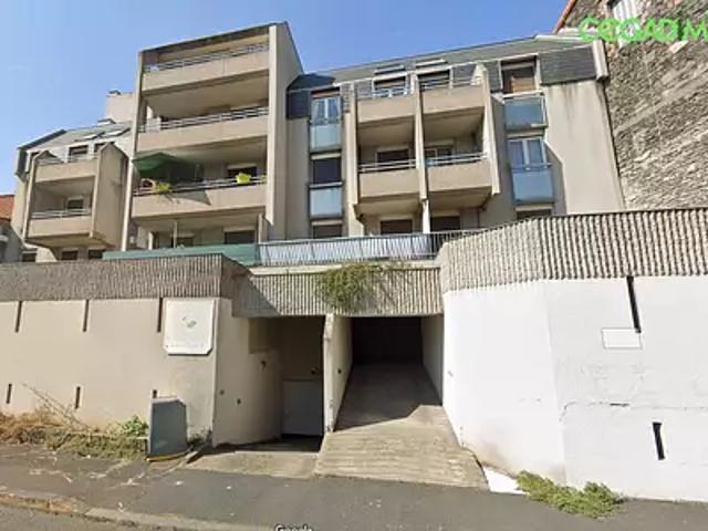 Clermont Ferrand 63000 Location parking
