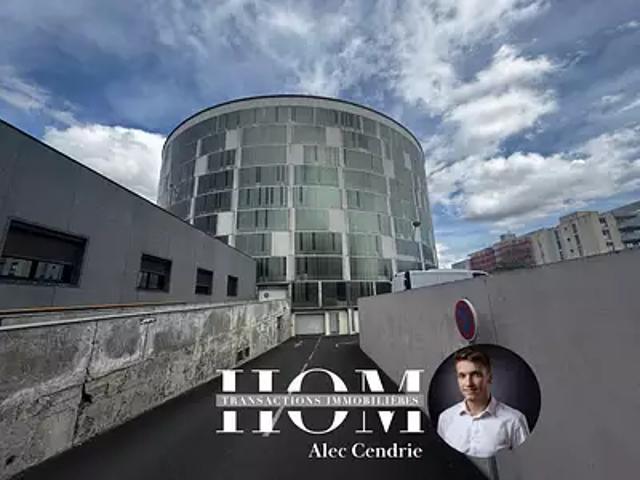 Clermont Ferrand 63000 Location parking