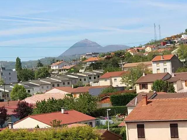 Clermont Ferrand 63100 Achat / Vente appartement 4 pièces t4 au dernier étage