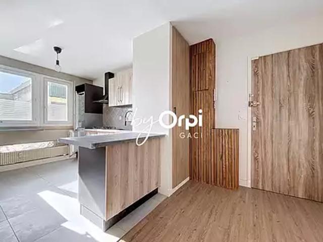 Clermont Ferrand 63100 Achat / Vente appartement 4 pièces t4 cave