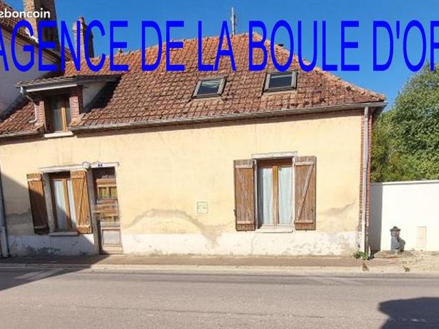 Clesles maison de village