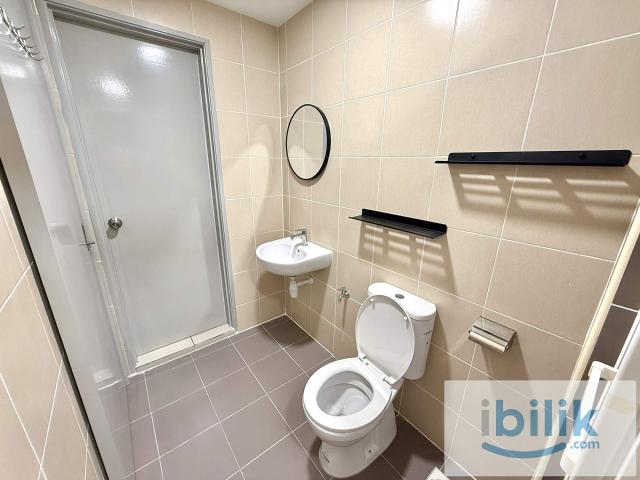 Click in now and be surprised! premium queen room in sungai besi ️