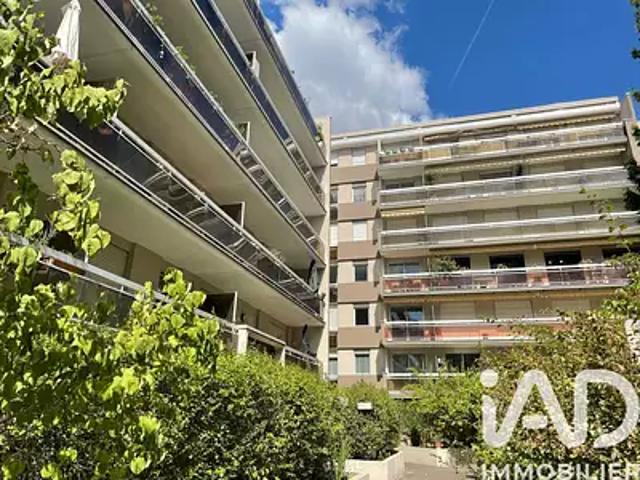 Clichy 92110 Achat / Vente appartement 3 pièces t3 parking