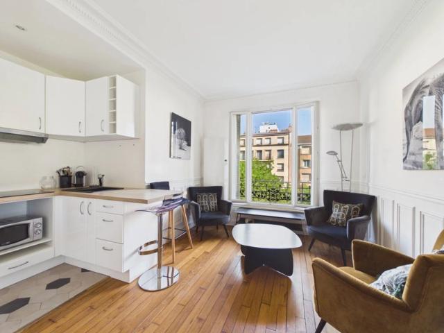 CLICHY DEUX PIECES MEUBLE