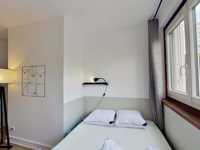 Clichy Jaurès 2 Private Room 1