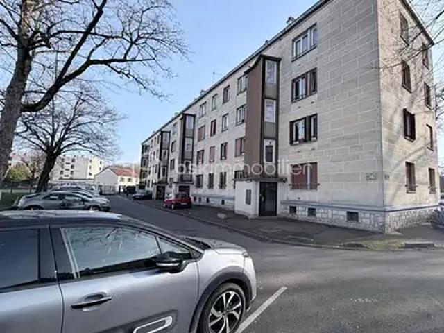 Clichy sous Bois 93390 Achat / Vente appartement 4 pièces t4 au dernier étage cave