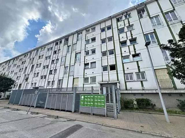 Clichy sous Bois 93390 Achat / Vente appartement 4 pièces t4 cave