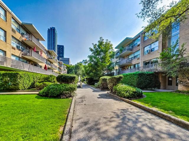 Clifton Manor 1 Bedroom Apartment for Rent at 11 The Clifton, Toronto, ON M4W 1N2 Rosedale