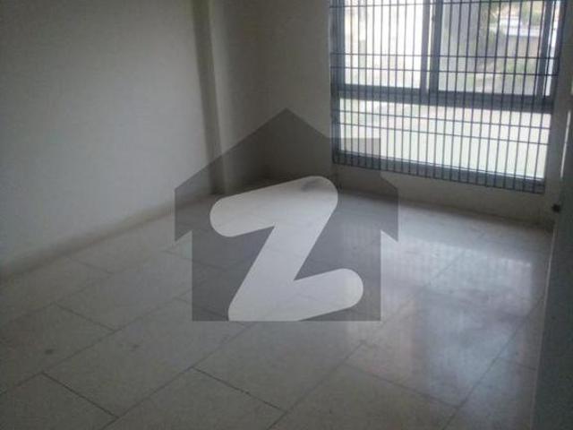 Clifton Block 2 Apartment Available 3 Bedroom Clifton Block 2