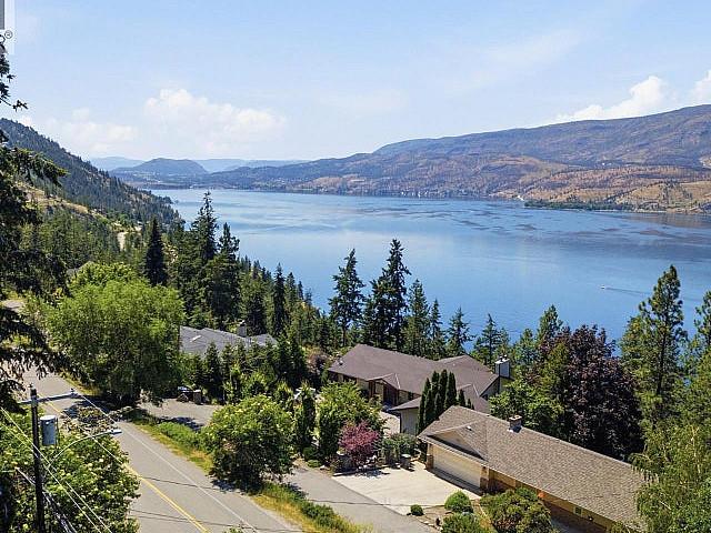 Clifton Road N Kelowna, British Columbia