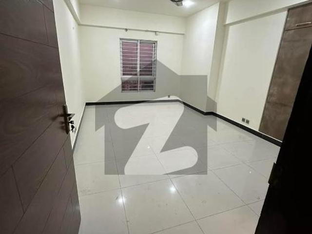 Clifton 3 Bedroom Apartment Available For Rent Clifton Block 8