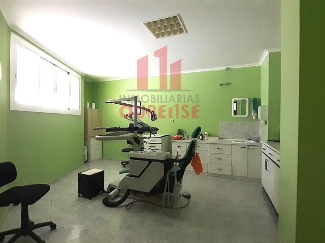 CLÍNICA DENTAL CON LABORATORIO PROTÉSICO CERCA DEL POLÍGONO DE SAN CIBRAO DAS VIÑAS