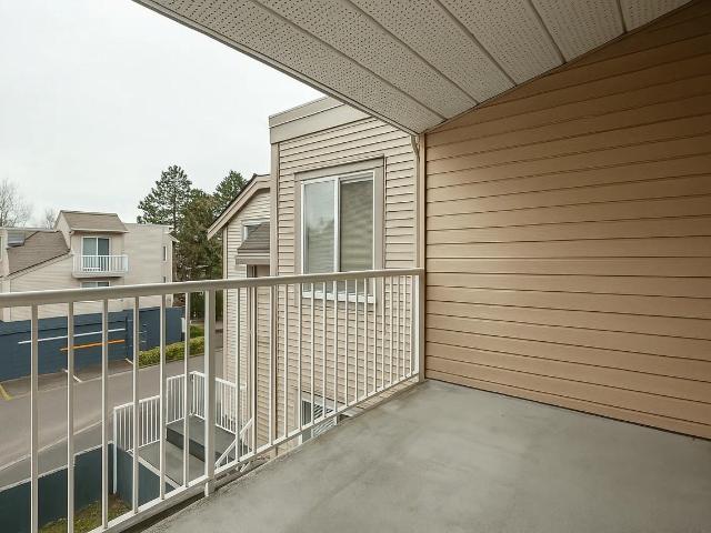 Clipper Cove Studio Apartment for Rent at 8660 Granville Ave, Richmond, BC V6Y 3H1 St Albans