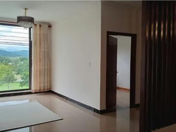 Club de golf / brisas del golf / 854m / 4 habitacion / dos niveles jc | 5 recámaras por 693000.00 en Brisas del Golf