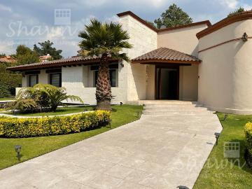 Casa en venta en Club de Golf Los Encinos, Lerma | Una planta frente al fairway