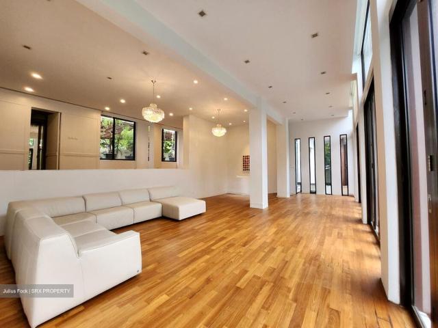 Cluny Park D10, Detached