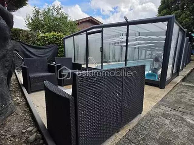 Cluses 74300 Achat / Vente maison 8 pièces t8 piscine terrasse