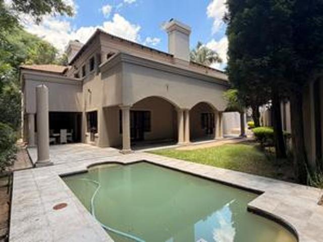 Cluster House in Sandown