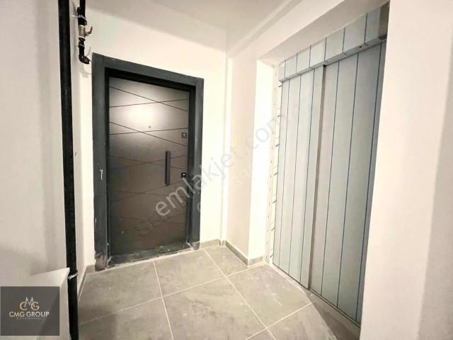 Cmgden Hasköy Bölgesinde 3+1 Hasköy 135m2 Sıfır Giyinme Odalı