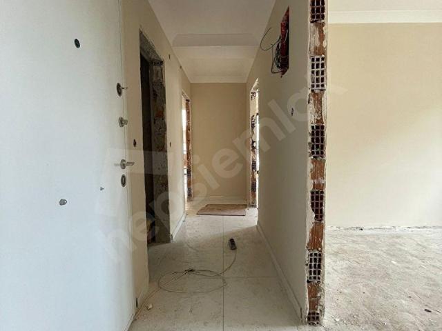 CSG DEN BU FIRSAT KAÇMAZ CADDE ÜZERİ TAPU MASRAFSIZ 2+1 ARA KAT