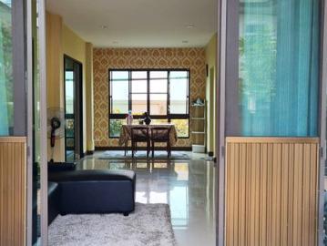 CSS101524 ขายบ้านเดี่ยวสองชั้น 4 ห้องนอน 3 ห้องน้ำ 1ห้องรับแขก 1ห้องครัว ขนาดที่ดิน 67.2 ตร.ว. พื้นที่ใช้สอย 230 ตรม. ขายราคา 5.8 ล้านบาท !