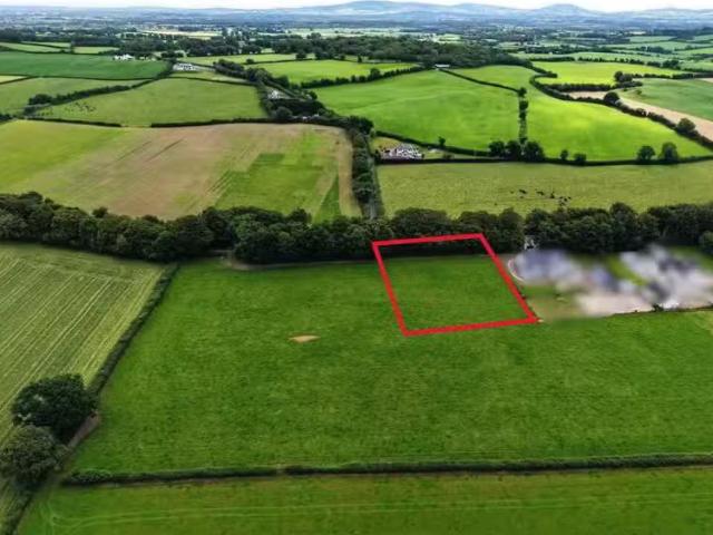 Crowle, Cloughjordan, Co. Tipperary is for sale
