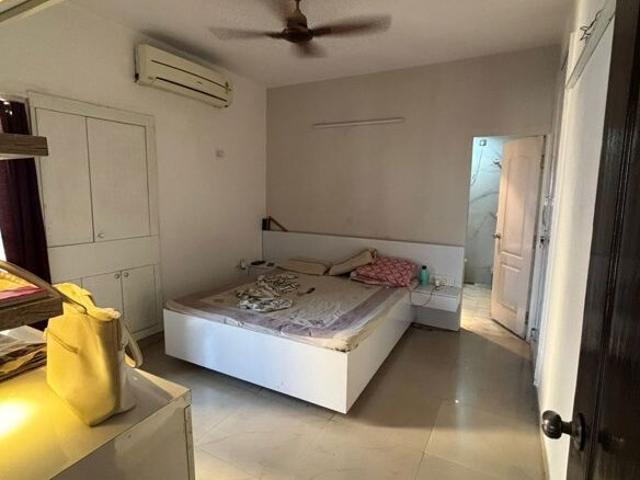 Crown Plaza Mall 5 Bedroom 500 Sq. Yd. Independent House in Sector 15a Faridabad Listing ID: #10376